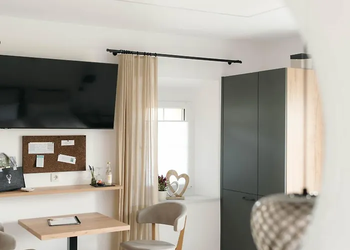 Blumenwiese - Mitten Im Thermenland بيت ضيافة Burgau